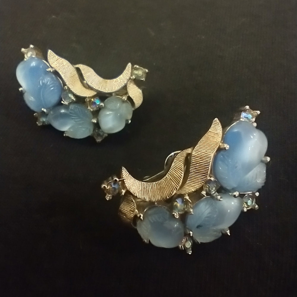 Trifari Alfred Philippe Fruit Salad Silvertone Clip Earrings acorn